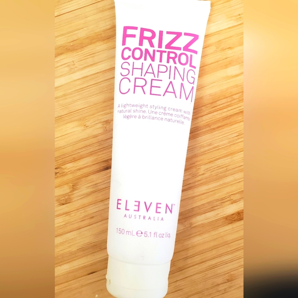 NWOT Eleven Frizz Control Shaping Cream